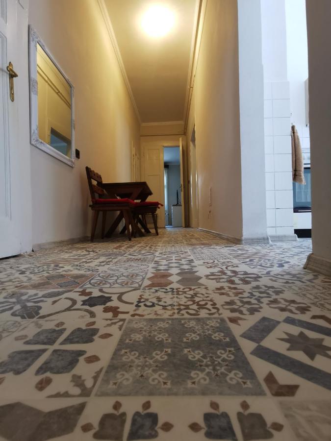 Antikvilla Apartman Segedyn Zewnętrze zdjęcie